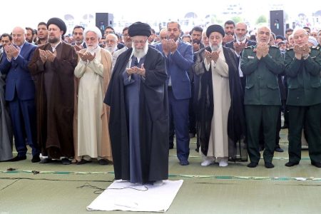 نماز عید سعید فطر به امامت رهبر معظم انقلاب ، تهران