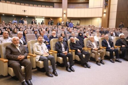 آغاز بهره‌برداری از آمفی‌تئاتر کتابخانه مرکزی اردبیل بعد از ۱۶ سال