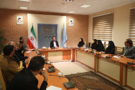 اولین میزگرد رسانه و گردشگری در اردبیل برگزار شد