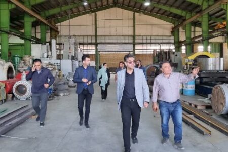 واحدهای صنعتی با تمام توان خود پای کار تولید ایستاده‌اند