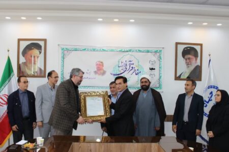 از  قاری بین‌المللی استان تجلیل شد