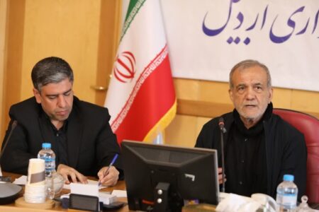 رئیس‌جمهور پزشکیان: دولت از هیچ تلاشی برای اتمام راه‌آهن اردبیل دریغ نمی‌کند
