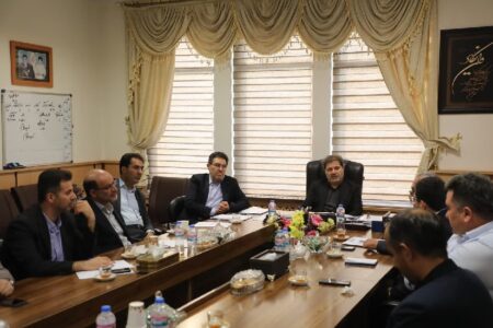 بررسی مسائل و مشکلات بازار تاریخی اردبیل و محلات منتهی به بازار