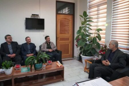 دانشگاه‌ها الگوی جامعه باشند