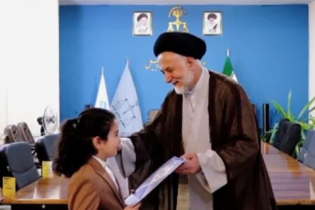 کوچک‌ترین صلح‌یار کشور در اردبیل تجلیل شد