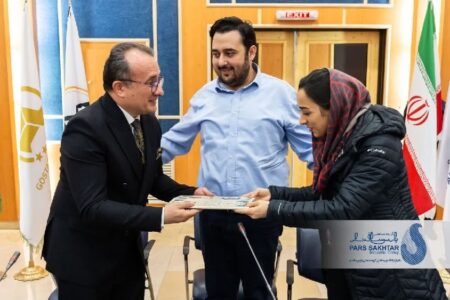 درمراسمی مهندس جعفر حیدرزاده به عنوان مدیر جدید هتل گسترش تبریز معرفی شد