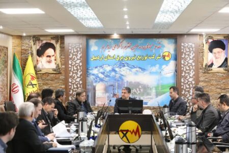 نیروگاه خورشیدی جدید با ظرفیت ۲۲۵ مگاوات ساخته می شود/بهره‌برداری از ۳۰مگاوات برق خورشیدی تا پایان اردیبهشت
