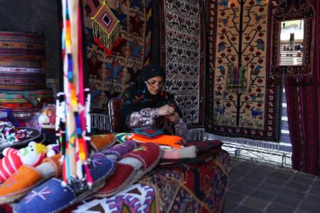 برنامه‌های گرامیداشت روز جهانی و هفته صنایع‌دستی در اردبیل برگزار می‌شود