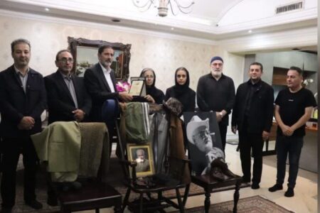 موزه شهرداری اردبیل، میزبانِ یادگاری‌های اکبر عبدی شد / شهردار اردبیل: فرهنگسرایی به نامِ این هنرمند نام‌گذاری می‌شود