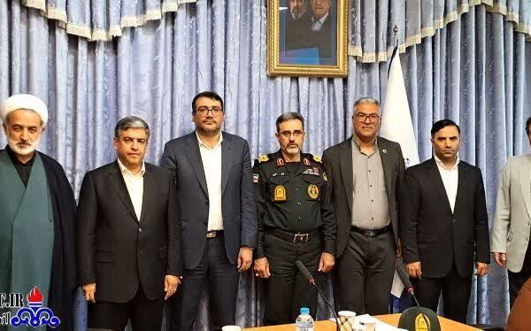 تجلیل از تلاش‌های مؤثر کارگروه مقابله با قاچاق فرآورده‌های نفتی استان اردبیل